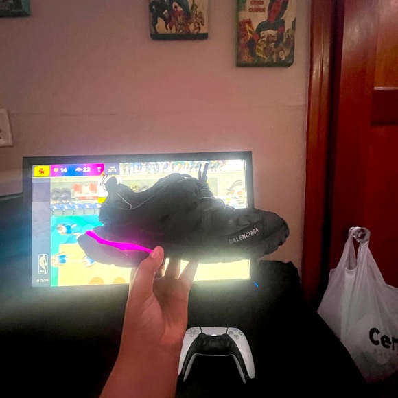 Balenciaga LED 44 size11 - Picture 1 of 4